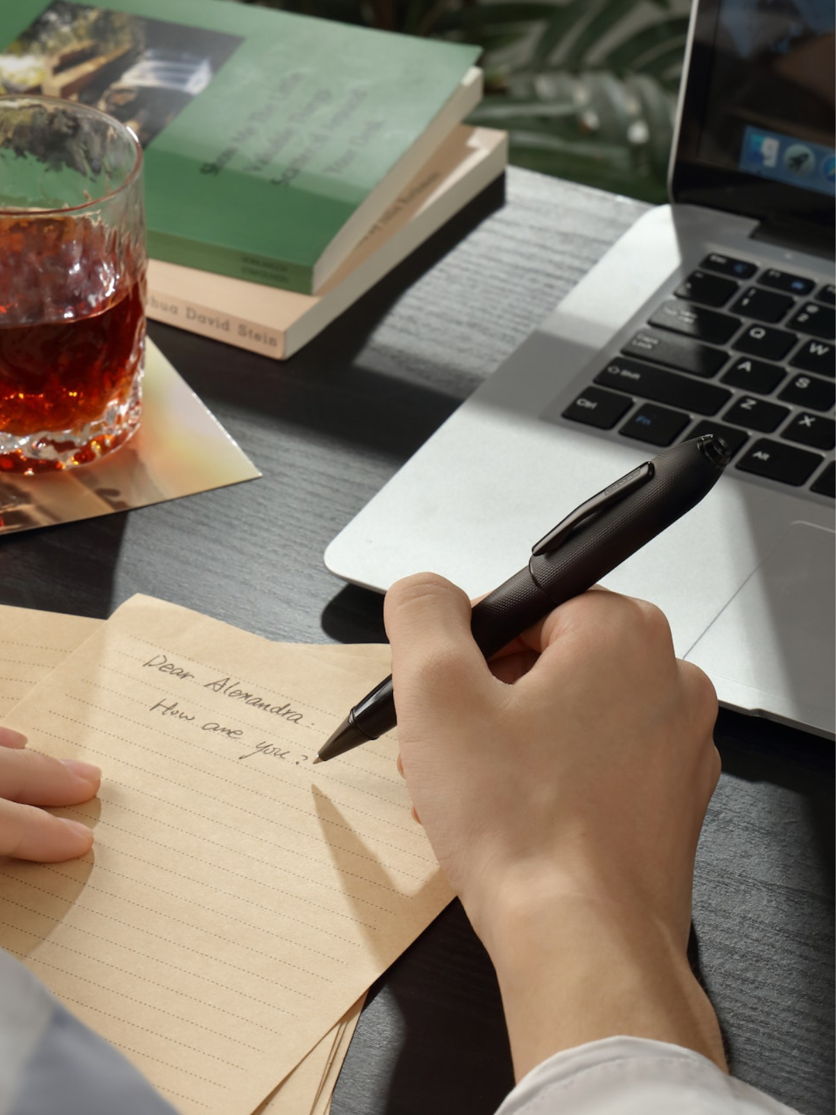 Rollerball Cross Peerless™ de PVD Negro grabado punta de diamante